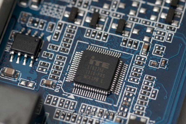 GigabyteZ68XP UD3 iSSD Chipset IT8275E