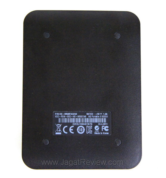 Samsung M2 Portable 3.0 - Tampak Belakang Samsung M2 Portable 3.0 Tampak Belakang
