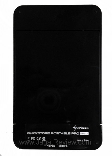 Sharkoon QuickStore Portable Pro USB 3.0 Tampak Belakang