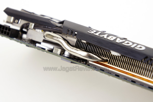 gigabyte gtx 580 soc heatpipe 1