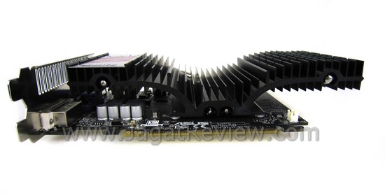 Review ASUS GTS 450 DirectCU Silent: VGA Gamer Tanpa Memerlukan Tambahan Daya Lagi 2 ASUS GTS450 DCU 07