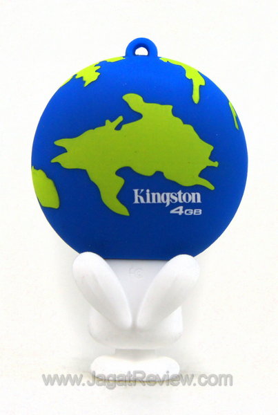 Kingston World Angel Belakang