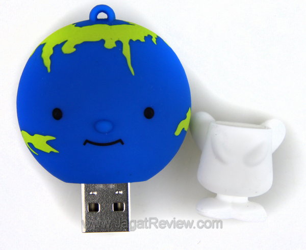 Kingston World Angel Terbuka