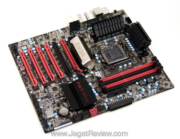 evga p67 ftw jagatreview board 01