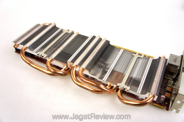 powercolor hd 6870 x2 jagatreview heatsink 02