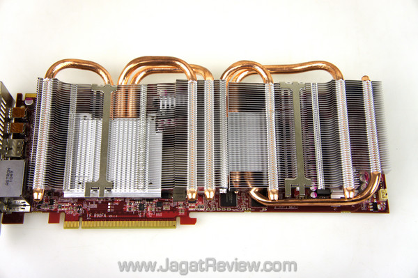 powercolor hd 6870 x2 jagatreview heatsink 03