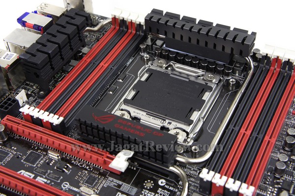 ASUS Rampage IV Extreme 21