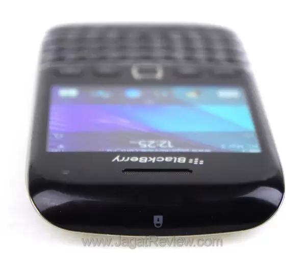 Blackberry Bold 9790 - Sisi Atas Blackberry Bold 9790 Sisi Atas