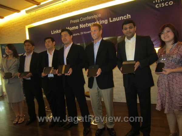 Cisco Luncurkan Jajaran Wireless-N Router E-Series dan X-Series 14 Linksys Home Network Solution Launch