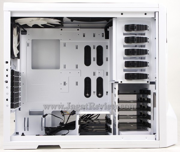 NZXT Phantom White 13