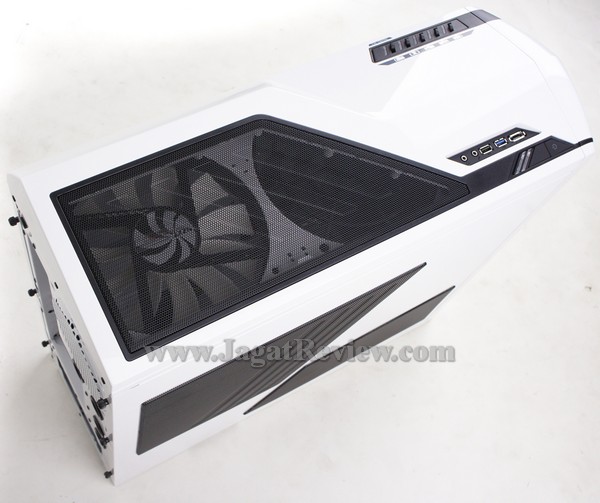 NZXT Phantom White 6