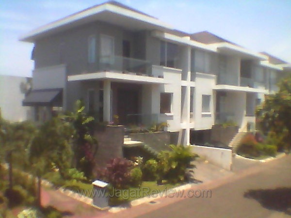 Xperia Play Outdoor Front Cam