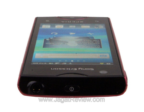Xperia Ray - Sisi atas Xperia Ray Sisi atas