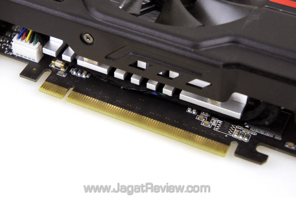 asus gtx 560 dcu ii top pcie connector