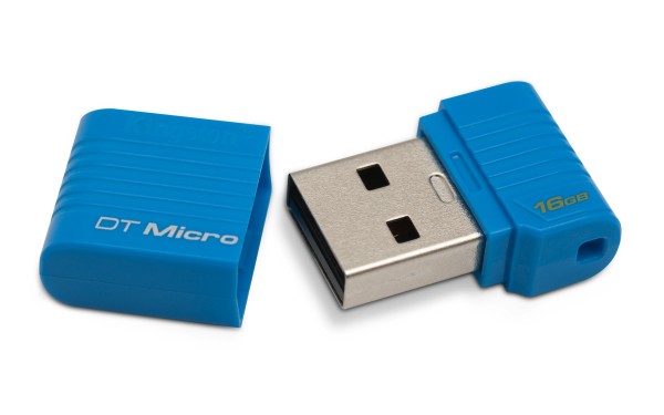 DTMicro 16GB Angled Open hr