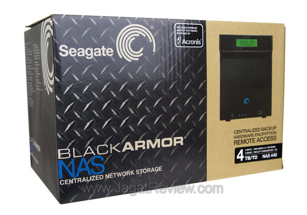Seagate BlackArmor NAS440 Kemasan Depan