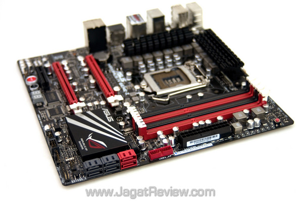 asus rog maximus iv gene z board 01