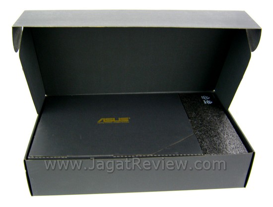 Review ASUS Radeon HD 7970: Kencang, Mewah, dan Elegan 4 ASUS HD7970 14