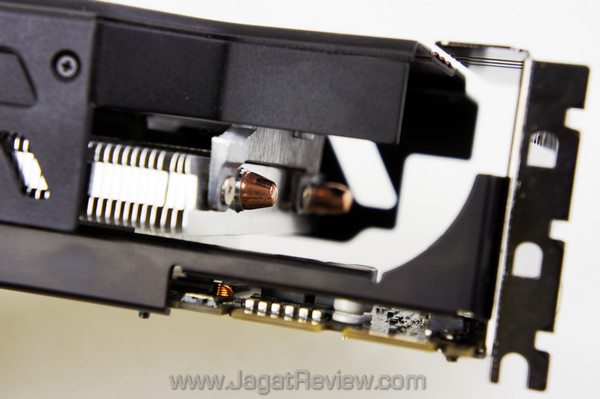 asus hd 7950 directcu ii top heatpipe 02 asus hd 7950 directcu ii top heatpipe 02