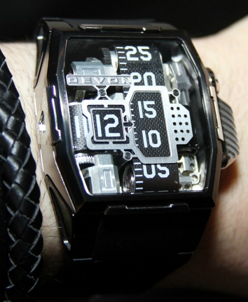 Devon Tread 2: Jam Tangan Unik dengan Mode Sleep 6 Devon Tread 2 Front1
