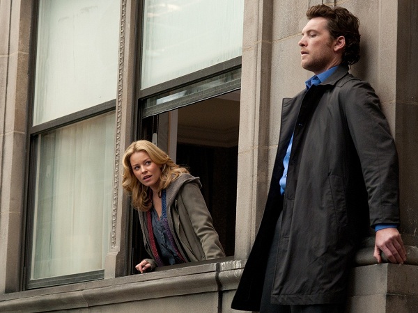 elizabeth banks as lydia anderson and sam worthington as nick cassidy