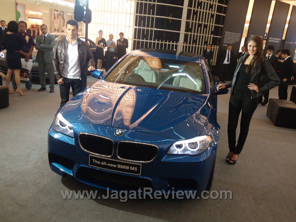 BMW M5 2012 (2) BMW M5 2012 2
