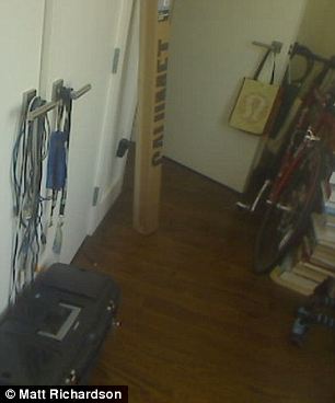 photo from descriptive camera photo from descriptive camera