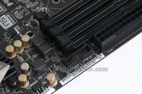 ASRock_Z77_Extreme4_Header_USB3