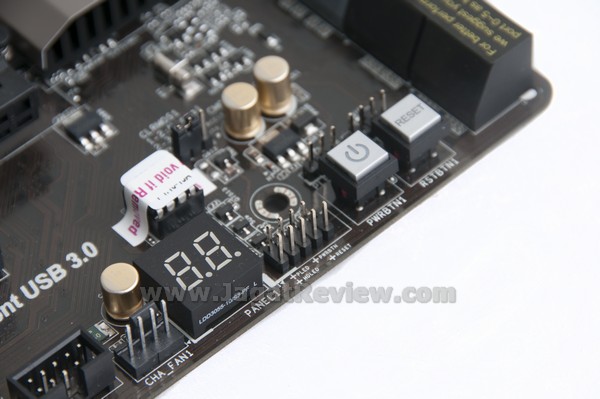 ASRock_Z77_Extreme4_Onboard_Button_POST
