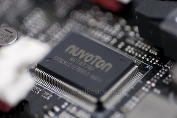 ASUS_Rampage_Extreme_IV_Formula_BF3_Chipset_nuvoton_NCT6776F