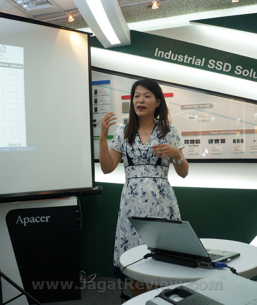 APACER COMPUTEX2012 DSC01422s