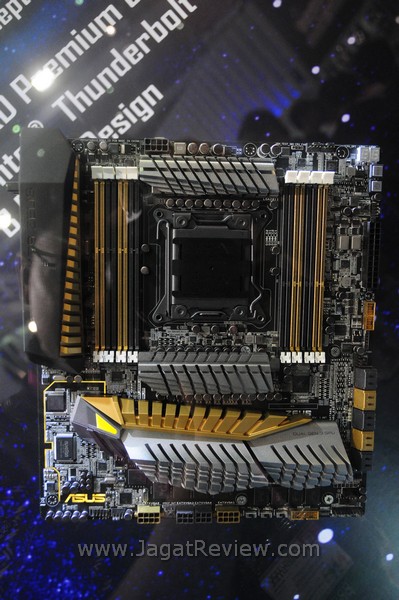 ASUS ROGZEUS DSC 4932
