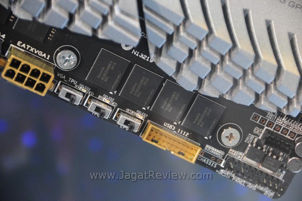 ASUS ROGZEUS DSC 4944