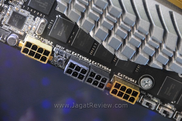 ASUS ROGZEUS DSC 4946