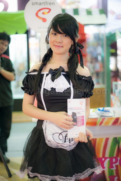 Booth Babes FKI 2012 21