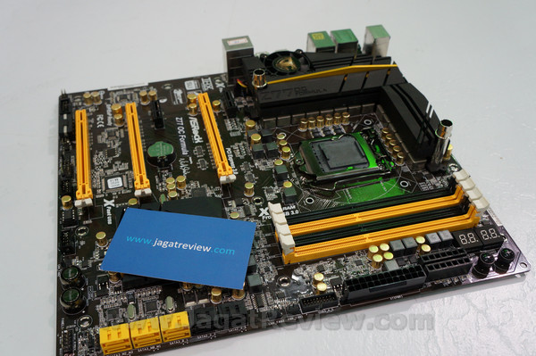 asrock-computex-2 DSC00633s