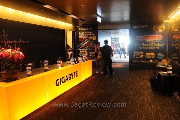 Showcase Produk Terbaru Gigabyte di Computex 2012! 7 DSC 2965