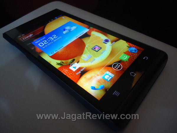 Huawei Ascend P1 front