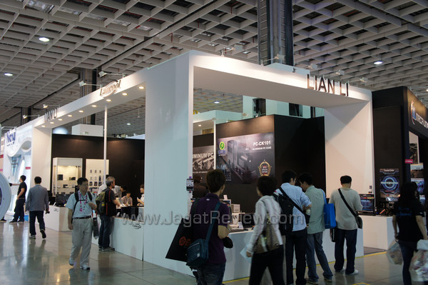 computex 2012 lian li booth