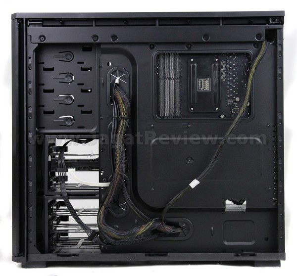 CM Obsidian 550D Review r 3