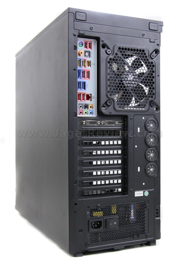 CM Obsidian 550D Review r 4