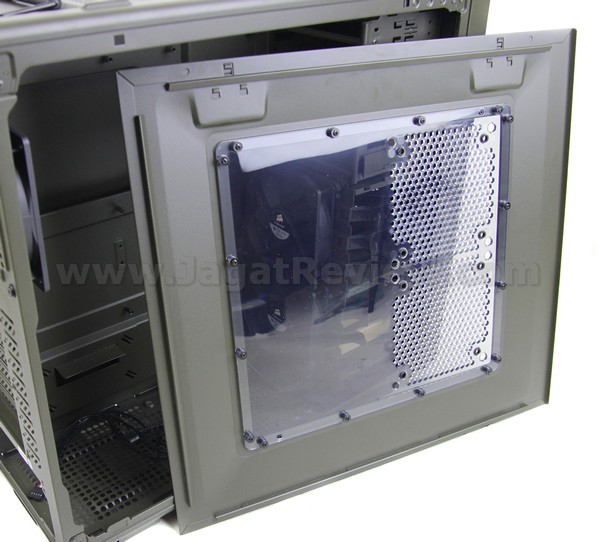 Corsair VengeanceC70 16 Corsair VengeanceC70 16