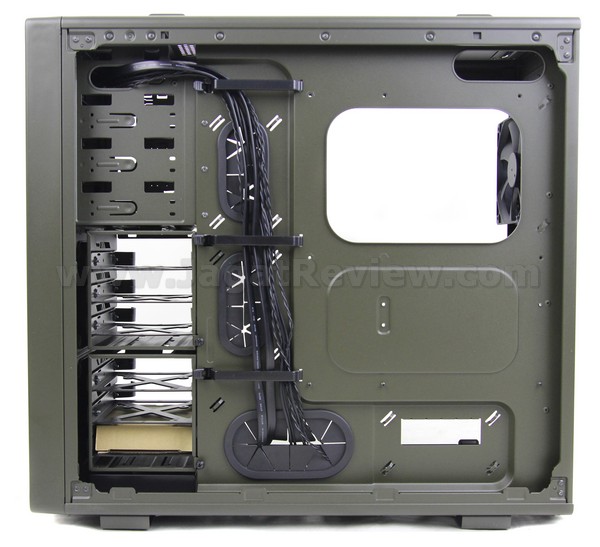 Corsair VengeanceC70 18 Corsair VengeanceC70 18