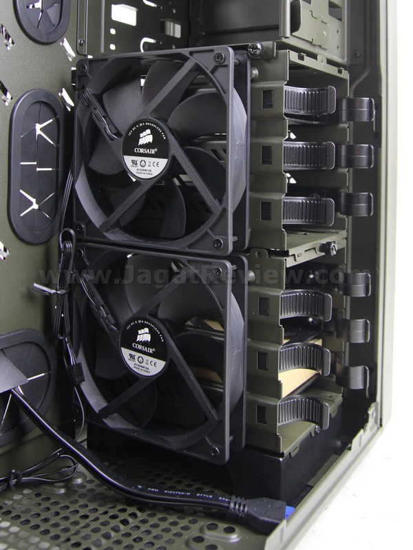 Corsair VengeanceC70 23 Corsair VengeanceC70 23