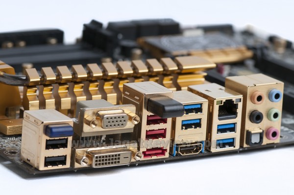 ECS Z77H2 A2X Board Backpanel