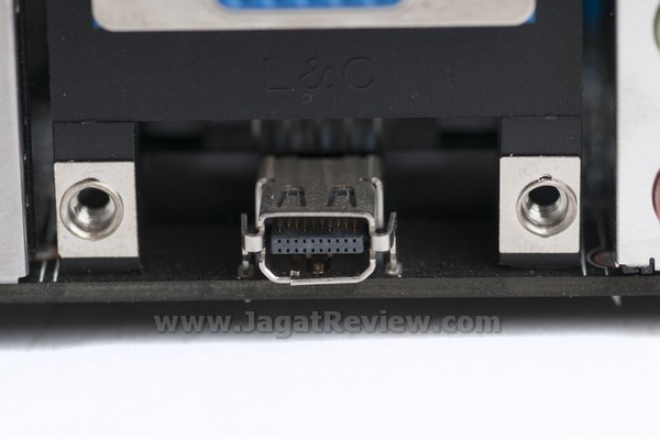 MSI_Z77A-GD80_Board_Backpanel_Thunderbolt MSI Z77A GD80 Board Backpanel Thunderbolt