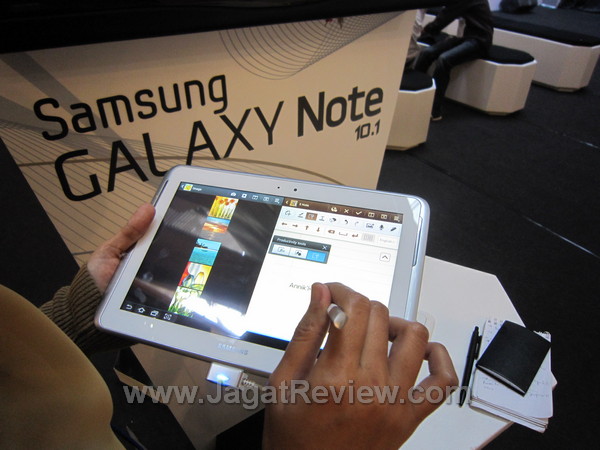Samsung Galaxy Note 10.1 7