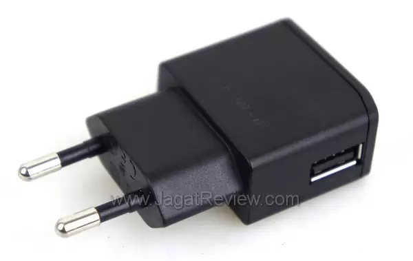 Sony Xperia Neo L - Adapter