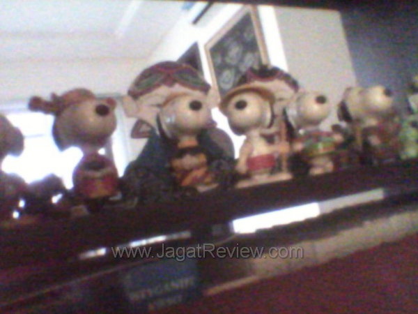 Sony Xperia Neo L Hasil Kamera Depan Indoor