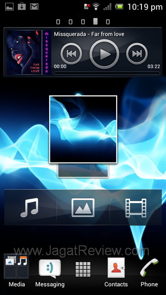 Sony Xperia Neo L - Homescreen 4 Sony Xperia Neo L Homescreen 4